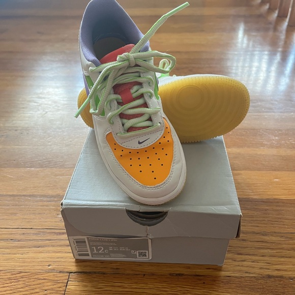 Nike Air Force 1 LE Preschool Size 12c White/Space Purple - Picture 4 of 6